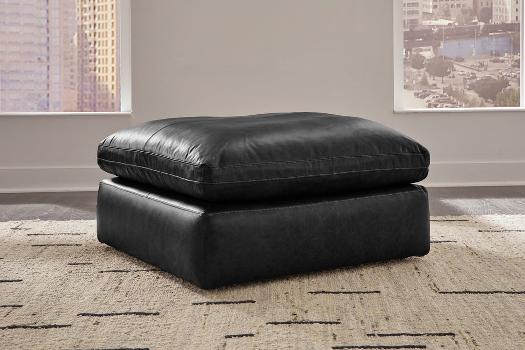 Emilia Black Leather 7pc Modular Sectional