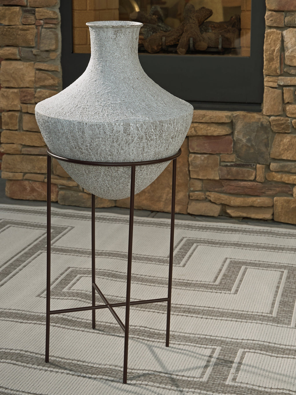Estonbank Distressed Cream Vase 35"