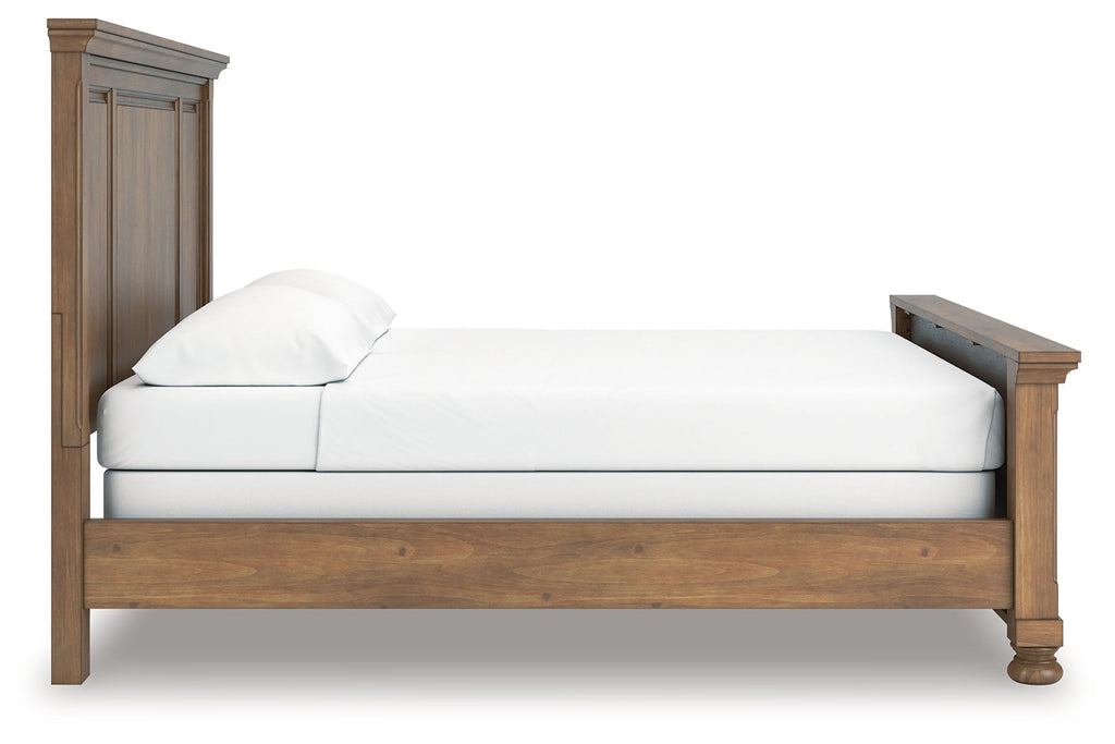 Feddinger Medium Brown California King Panel Bed