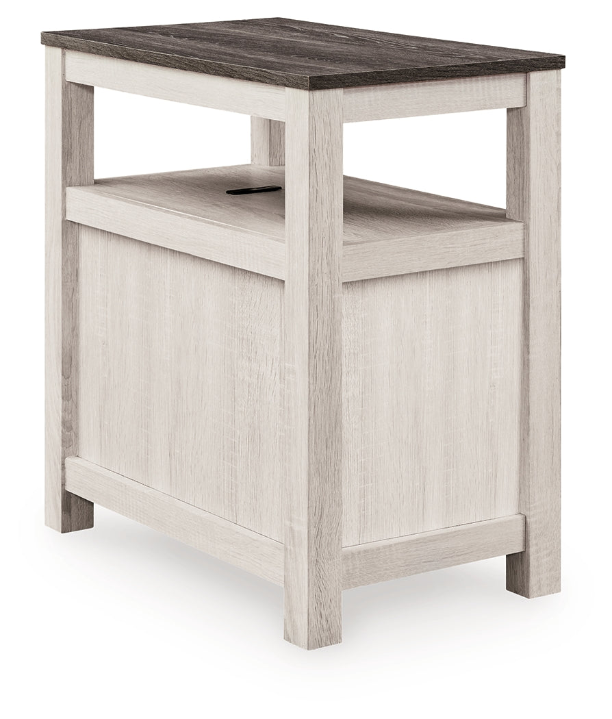 Fendenmore Two-tone Chair Side End Table
