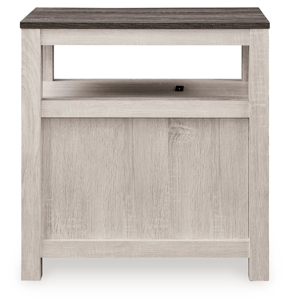 Fendenmore Two-tone Chair Side End Table