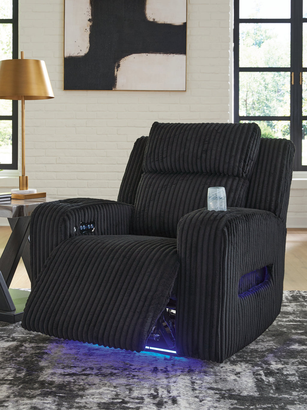 Forest Lake Black Power Recliner
