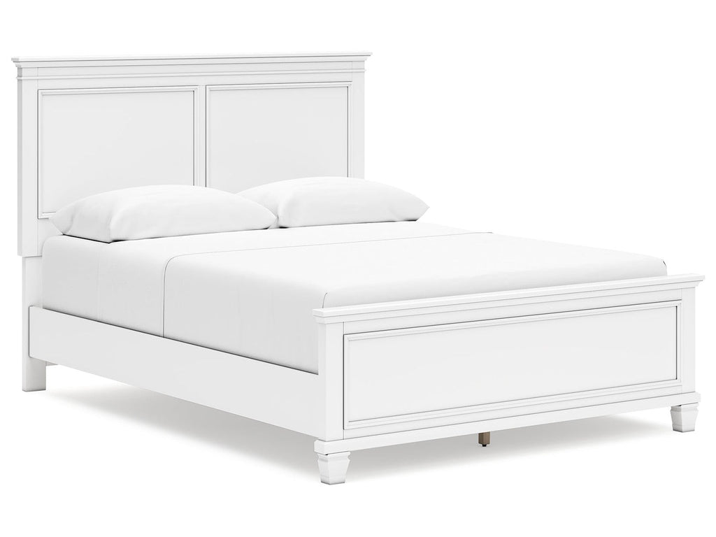 Fortman White Queen Panel Bed