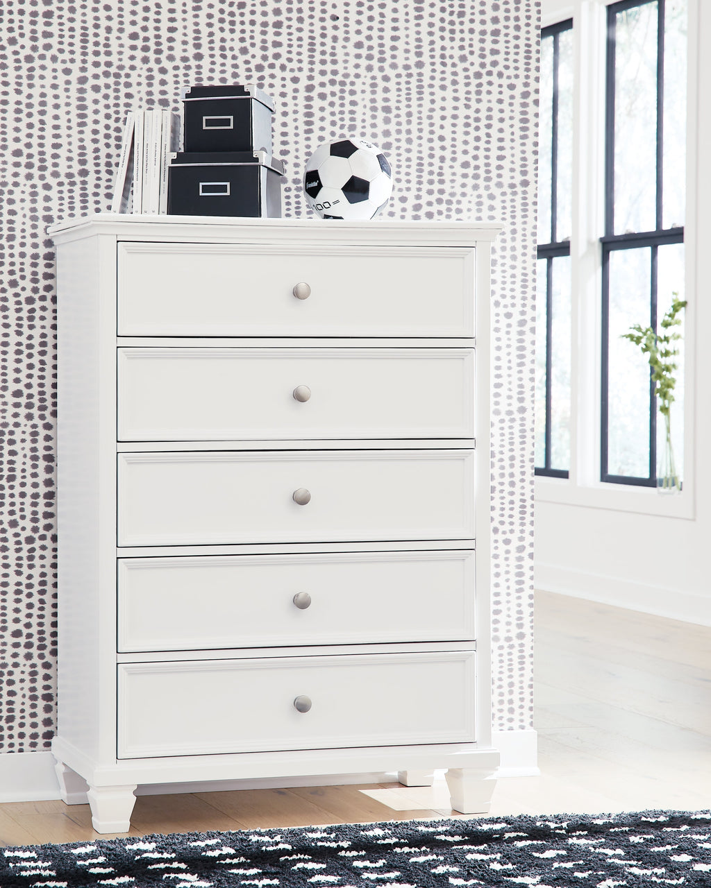 Fortman White Chest of Drawers