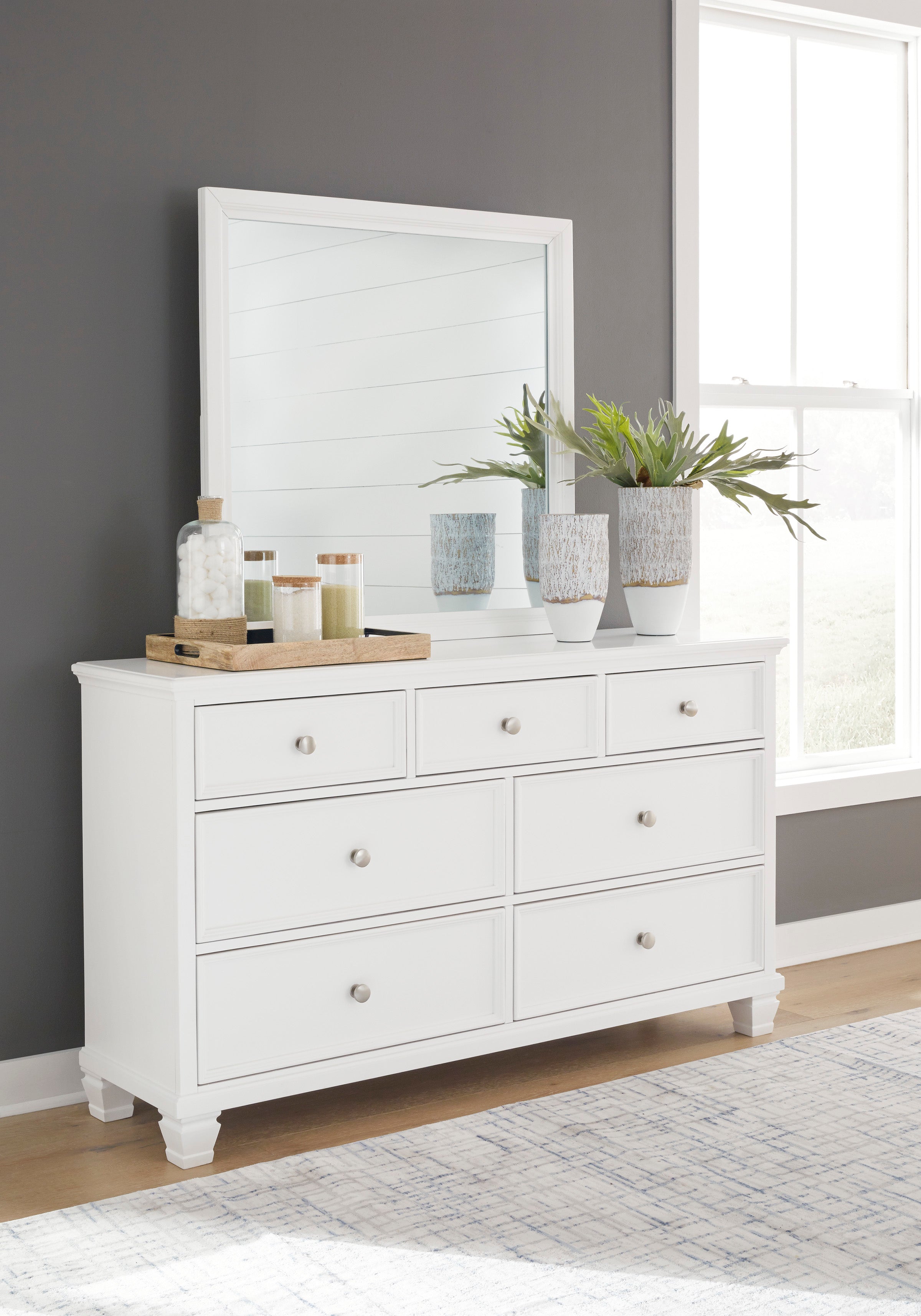 Fortman White Full Panel 5-Piece Bedroom Set