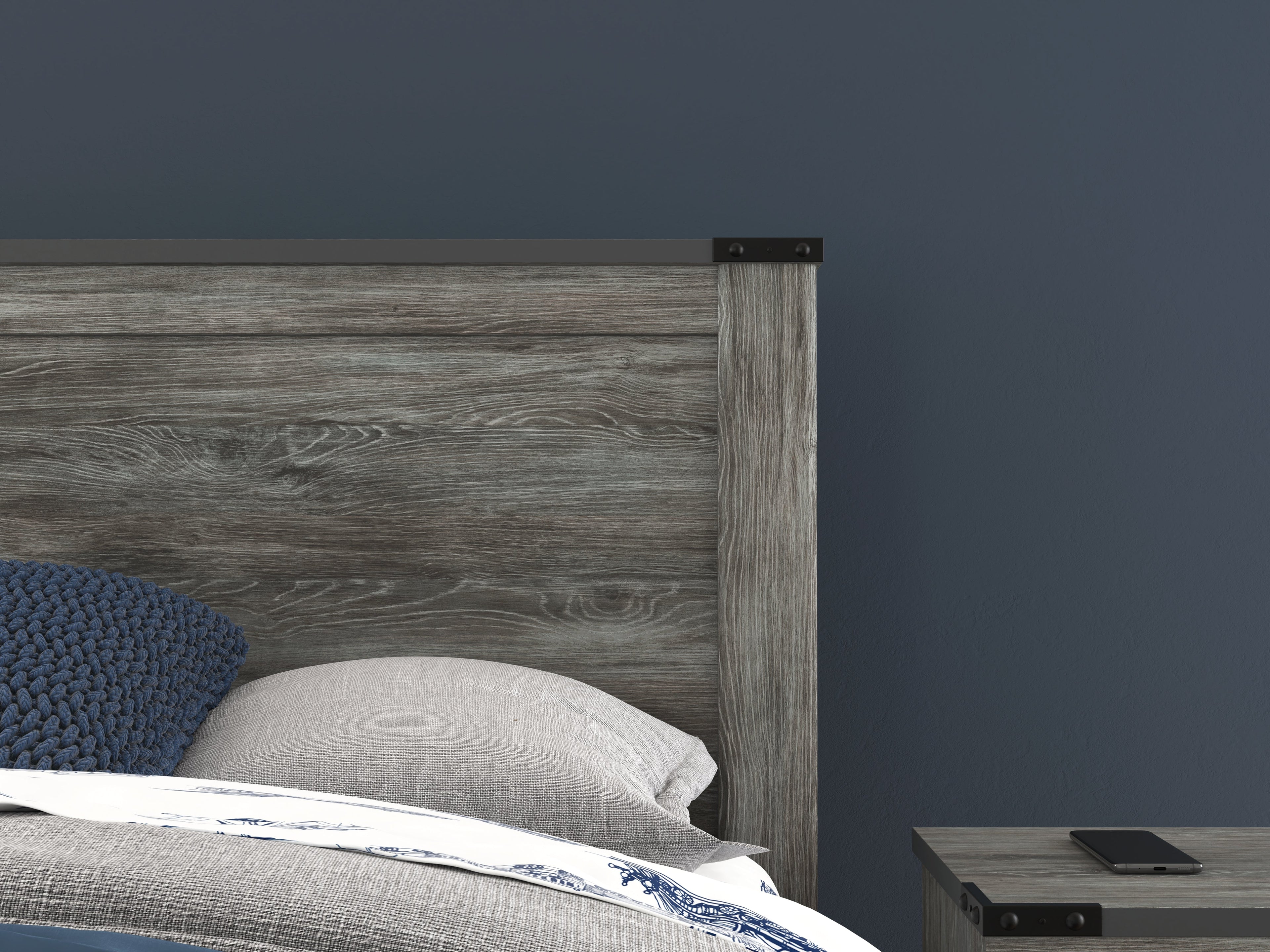 Frandern Gray Full Panel Bed, Dresser and Mirror