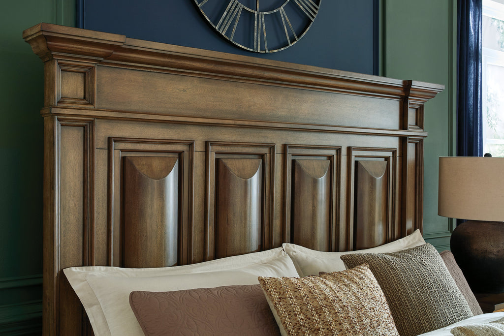 Frantanna Brown King Panel Bed