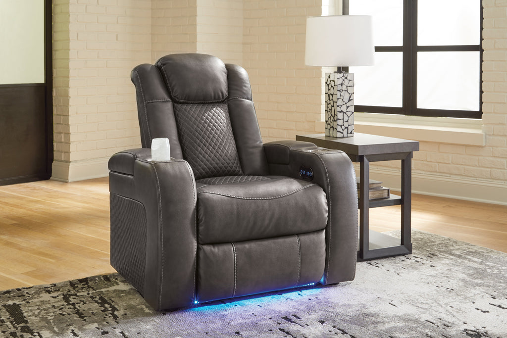 Fyne-Dyme Shadow Power Reclining Sofa and Power Recliner