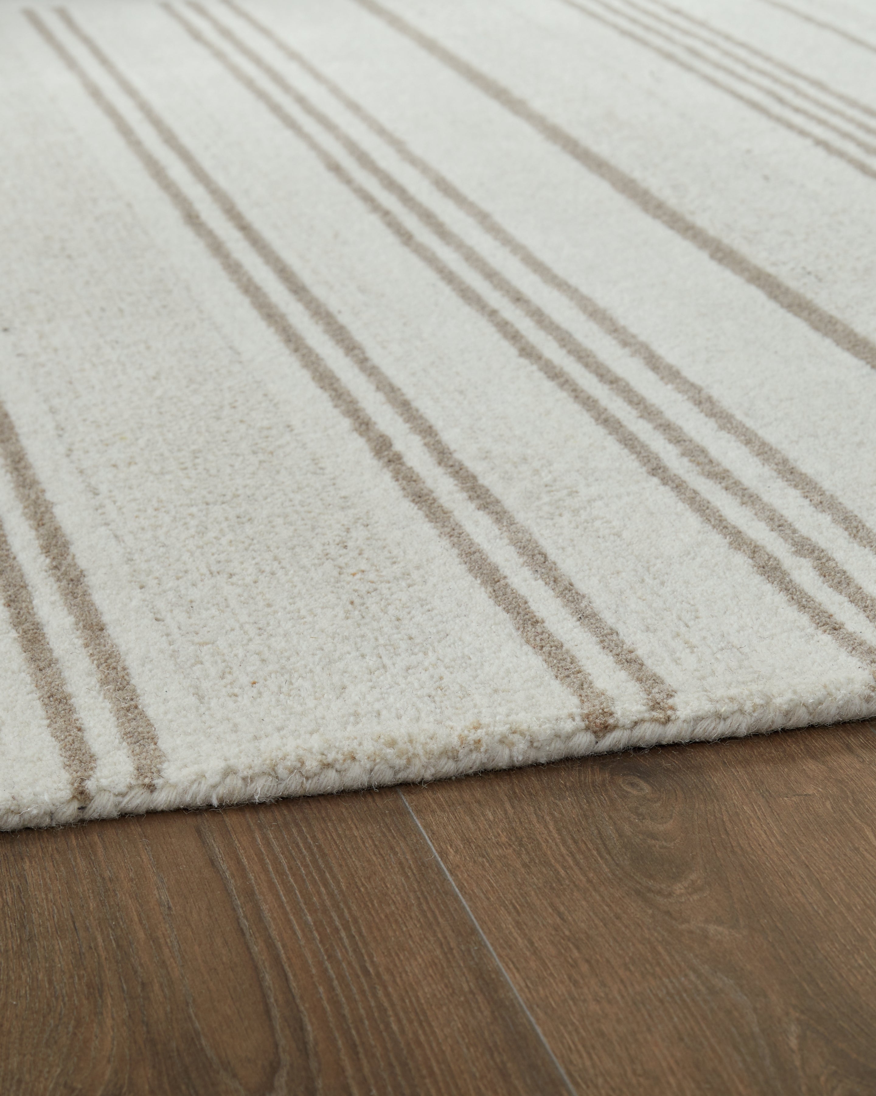 Gadence Ivory/Tan Medium Rug