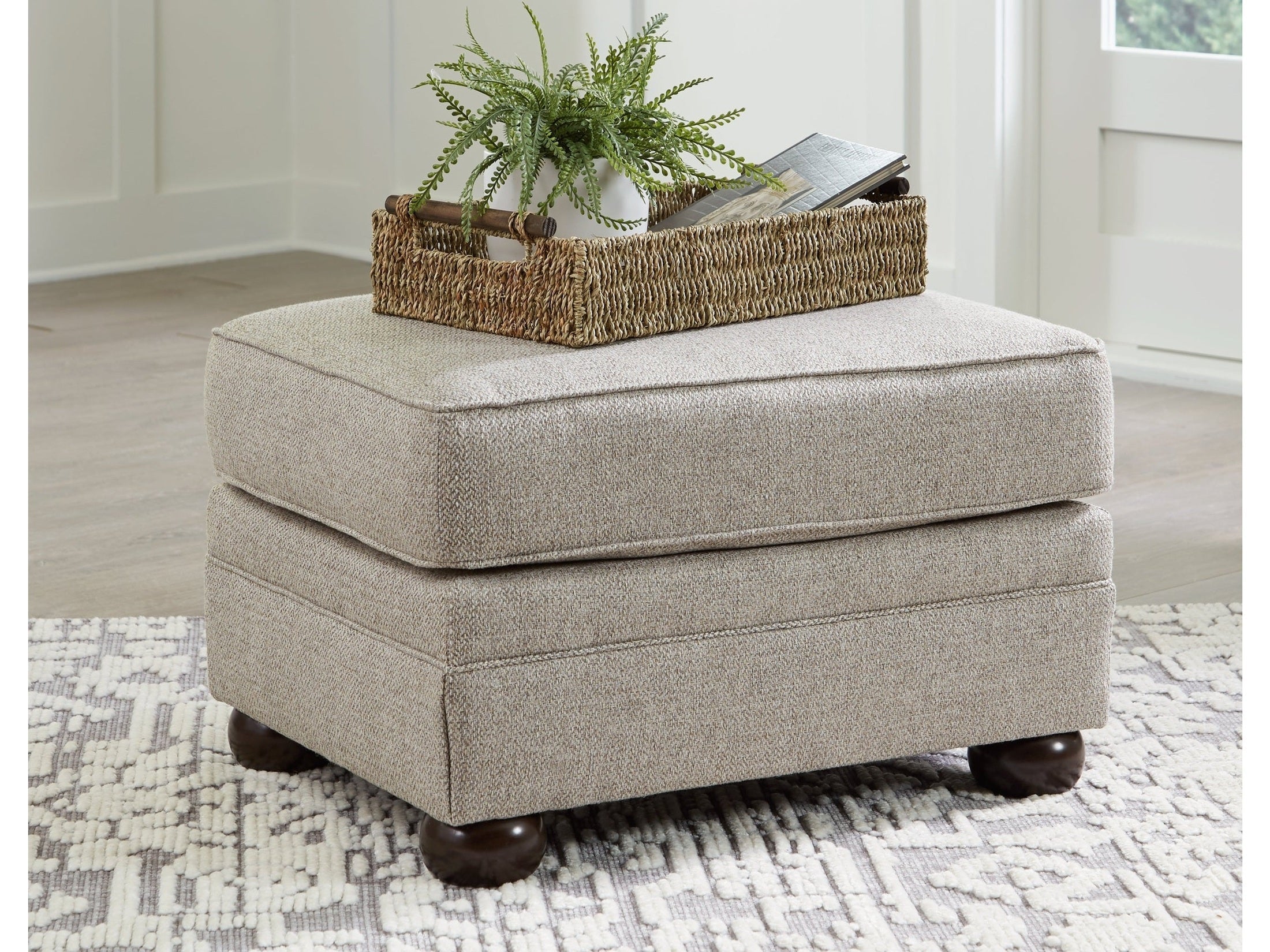 Gaelon Dune Ottoman
