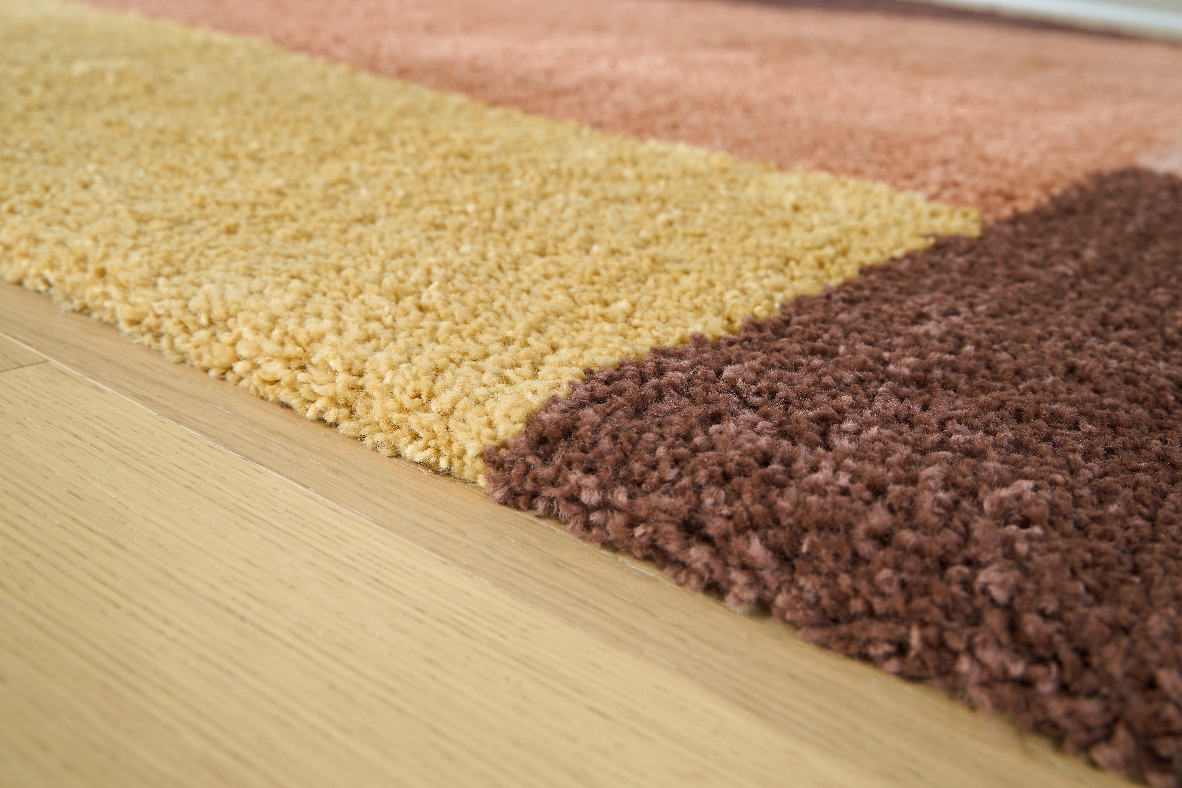 Gailmore Cream/Pink/Ocher 5' x 7' Rug