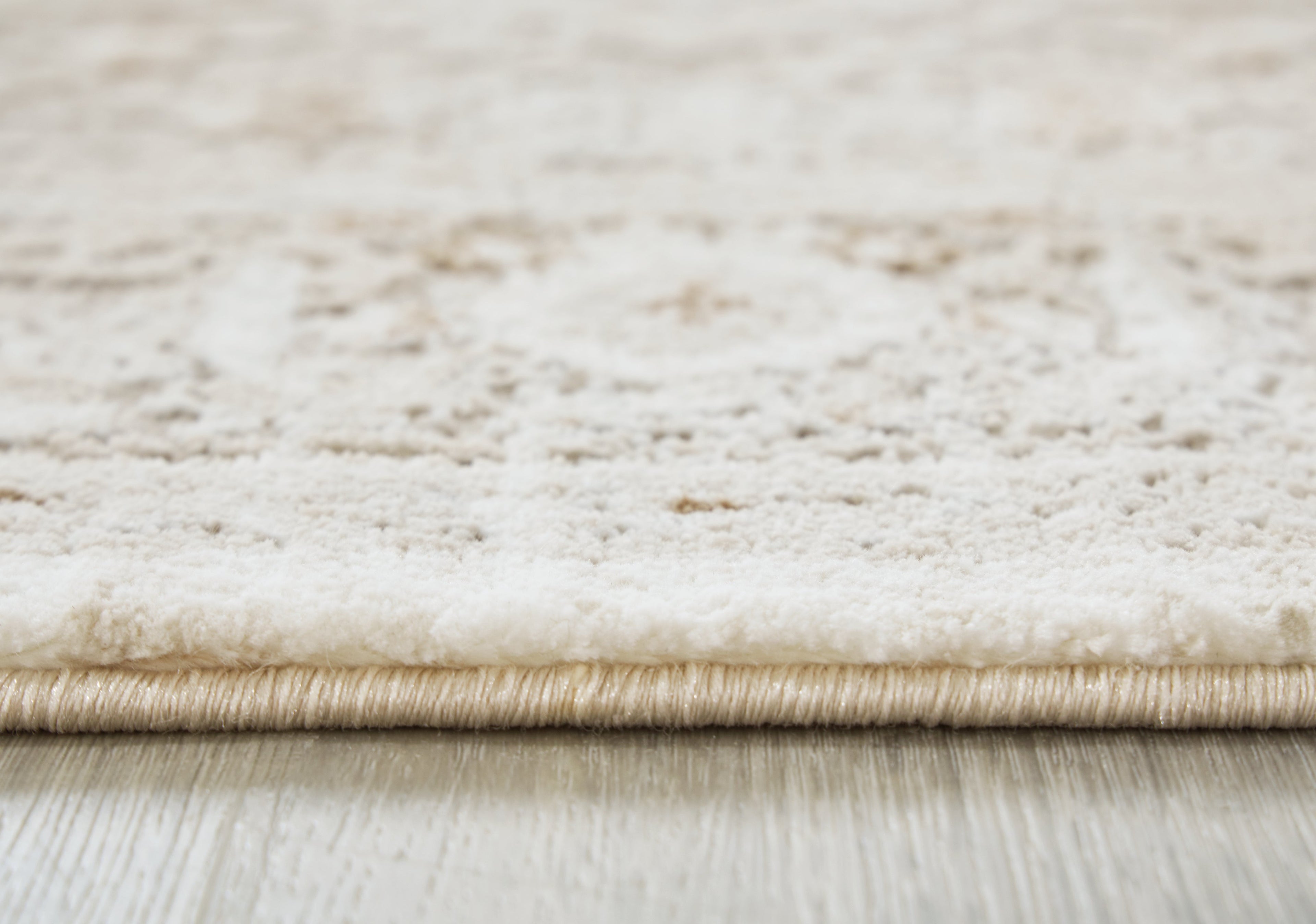 Gatwell Ivory/Gray/Tan 5' x 7' Rug