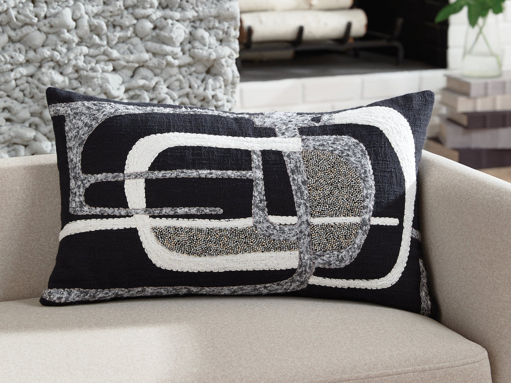 Gavrileigh Black/Gray/Ivory Pillow (Set of 4)