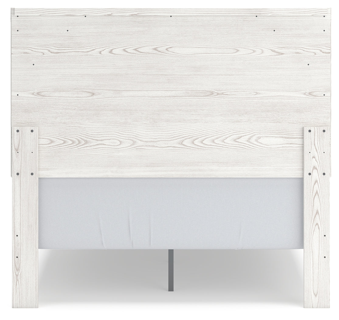 Gerridan White/Gray Full Panel Bedroom Set with Chest
