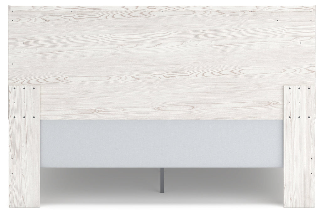 Gerridan White/Gray King Panel Bedroom Set with Chest and Nightstand
