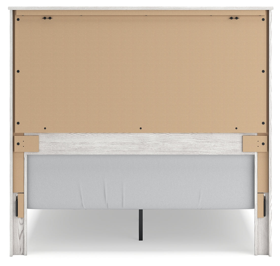 Gerridan /Gray Queen Panel Bedroom Set, White