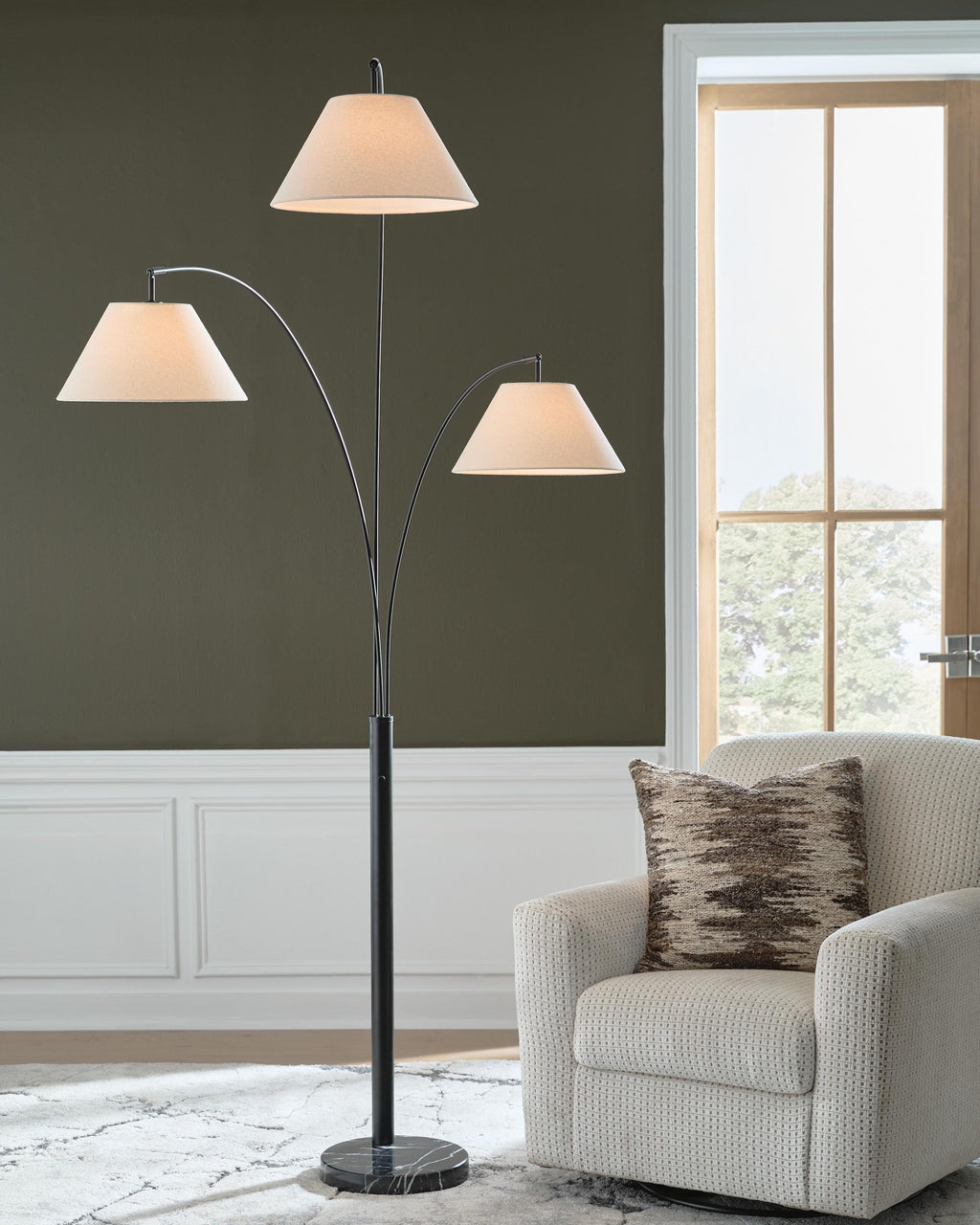 Gibbswellner Black Arc Lamp
