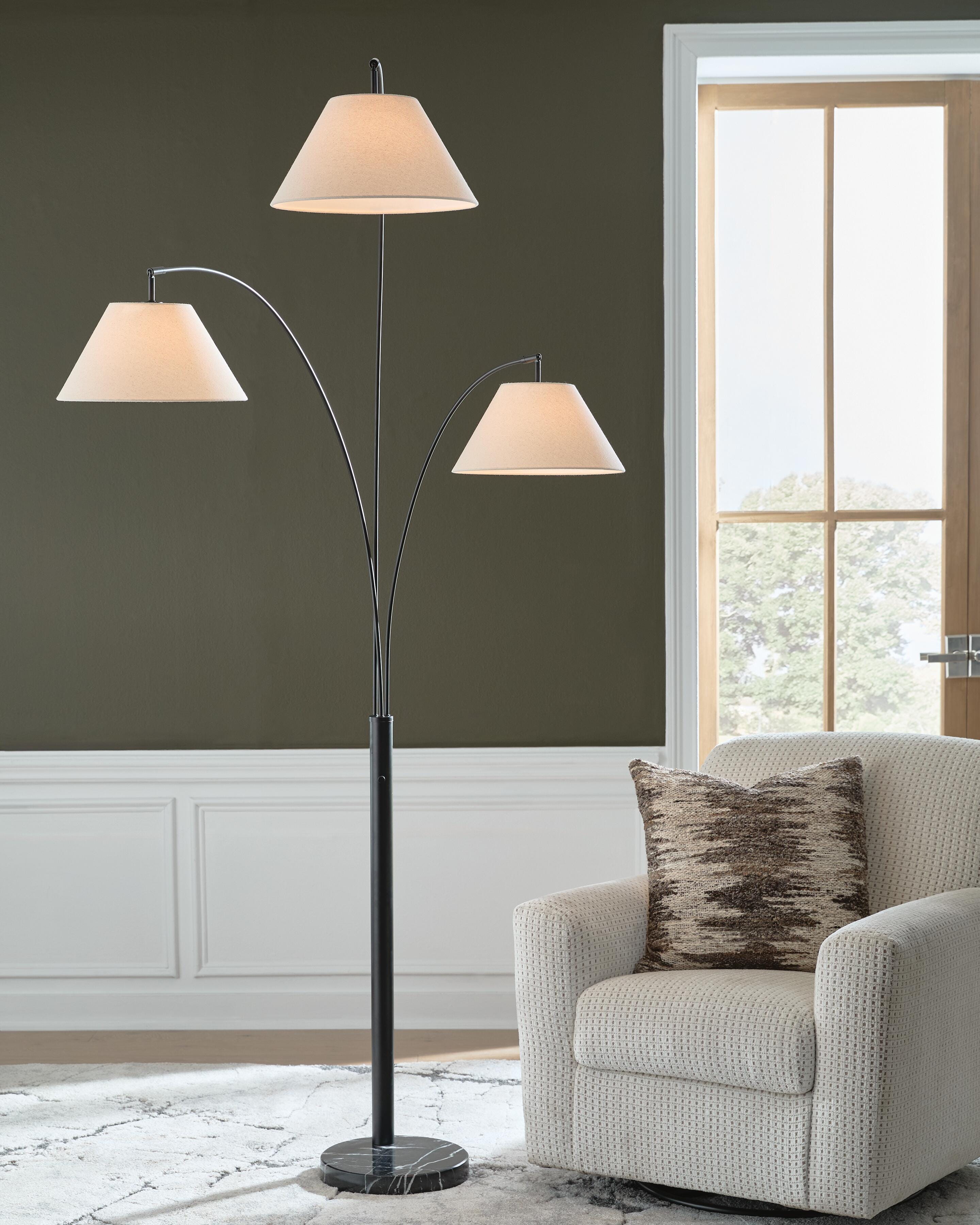 Gibbswellner Black Arc Lamp