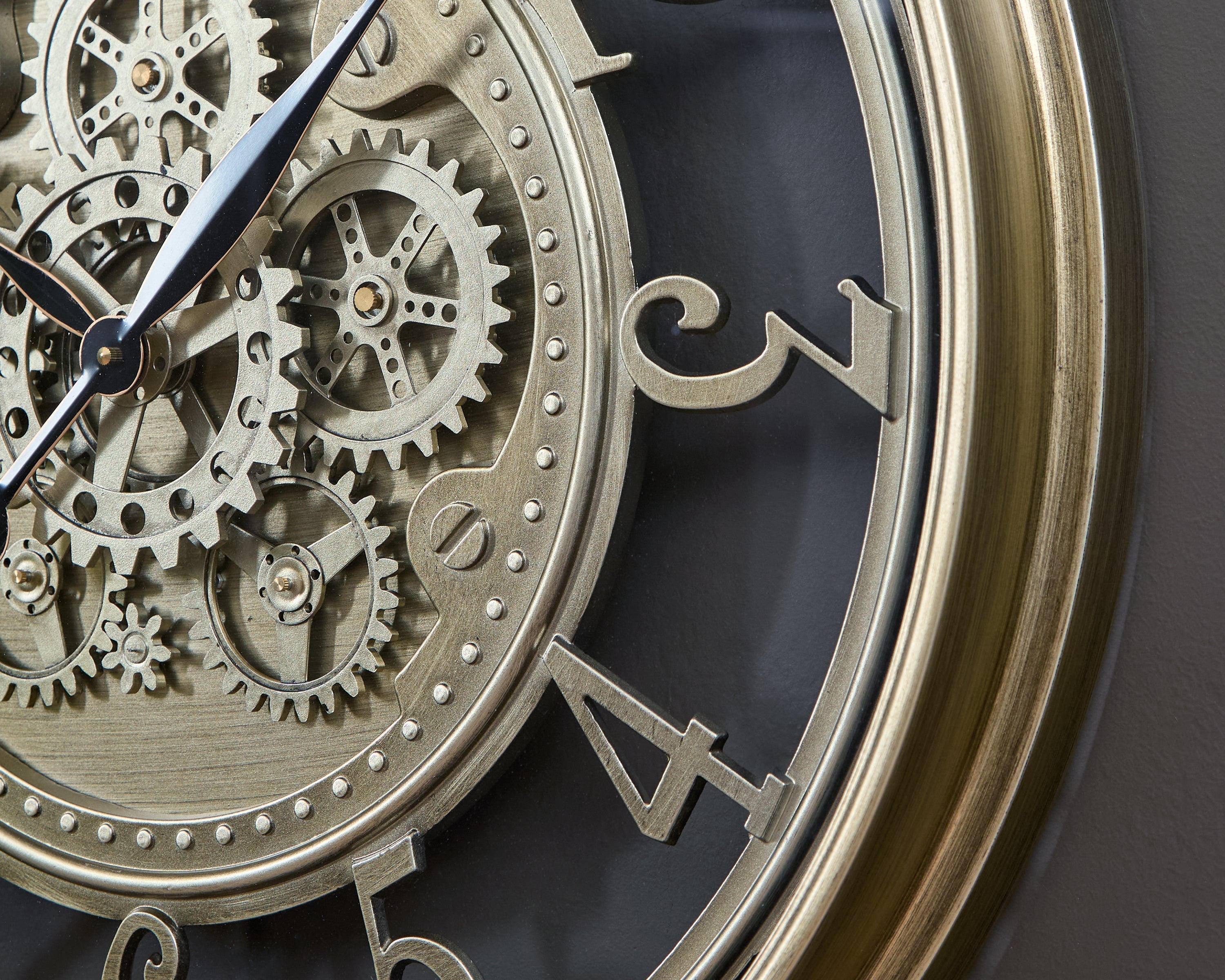 Gilover Champagne Finish Wall Clock