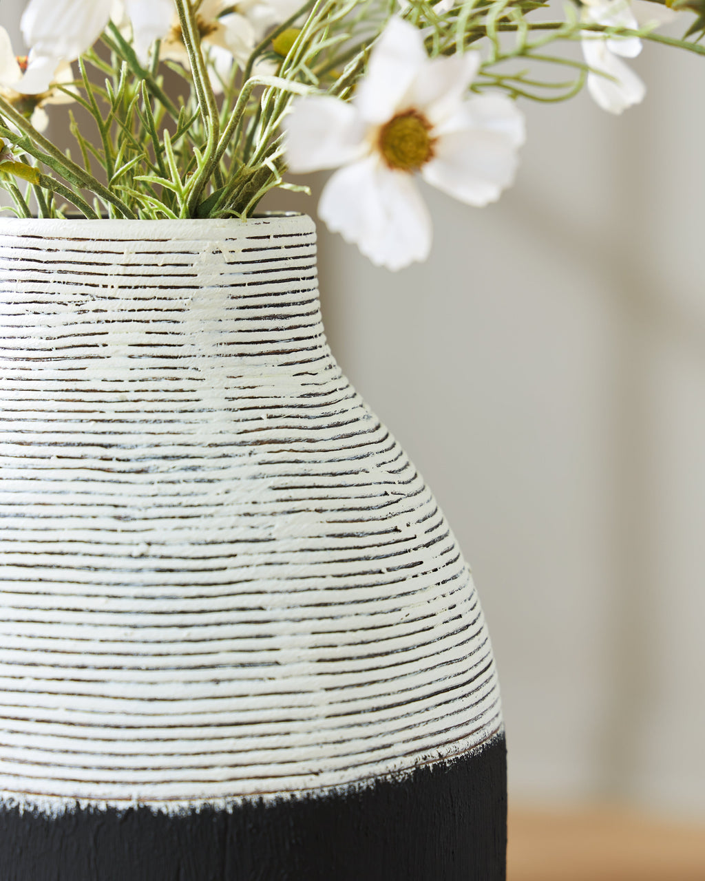 Girtha Antique White/Black Vase (13''H)