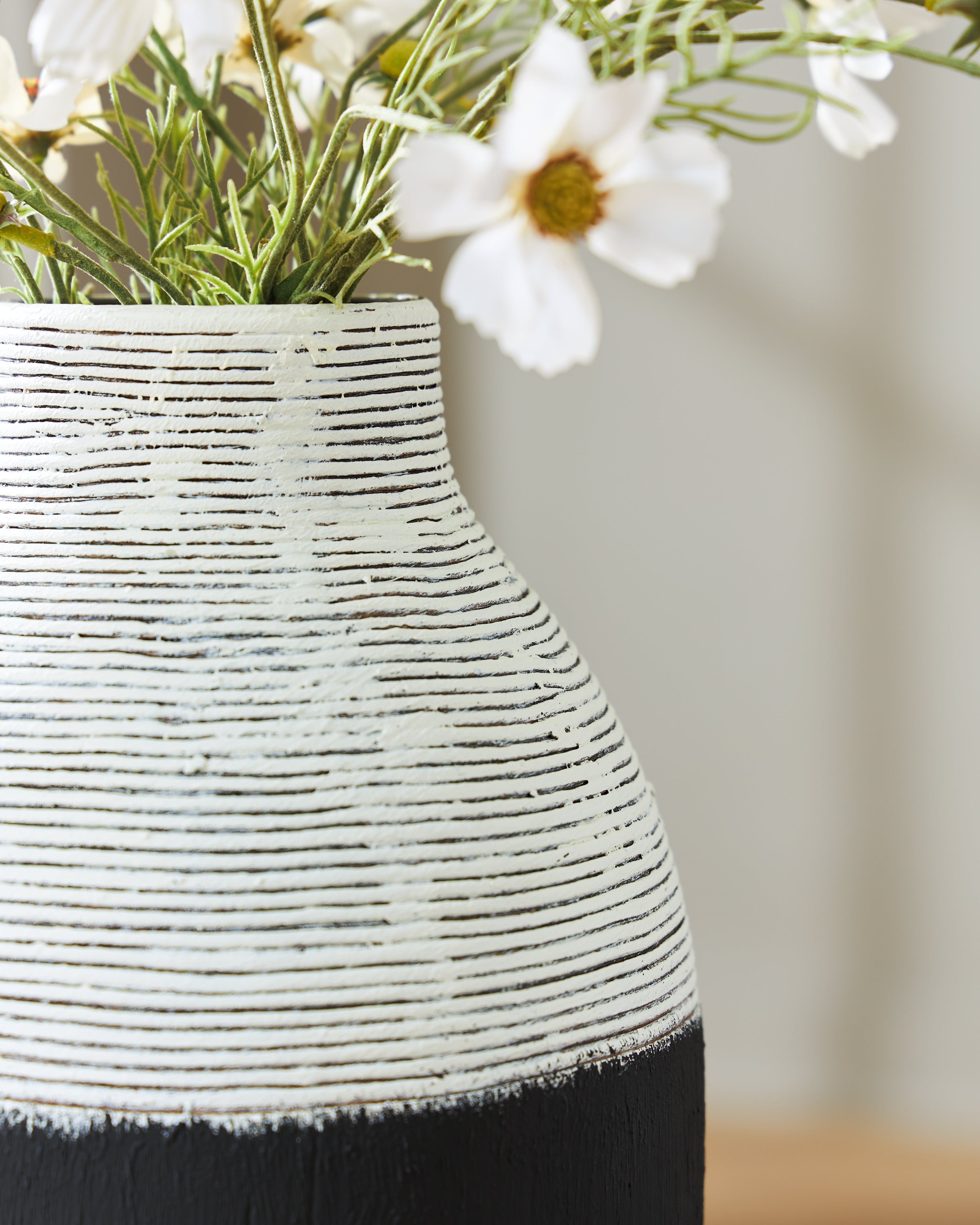 Girtha Antique White/Black Vase (13''H)