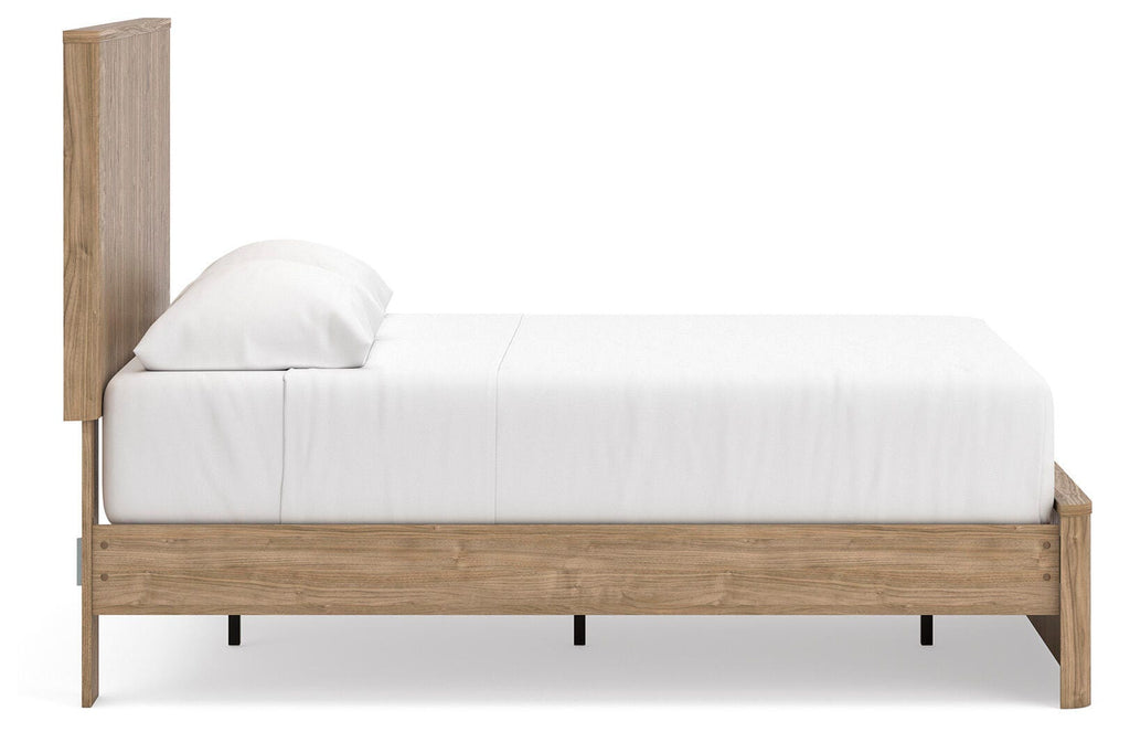 Gramburg Warm Natural Brown Full Panel Platform Bed