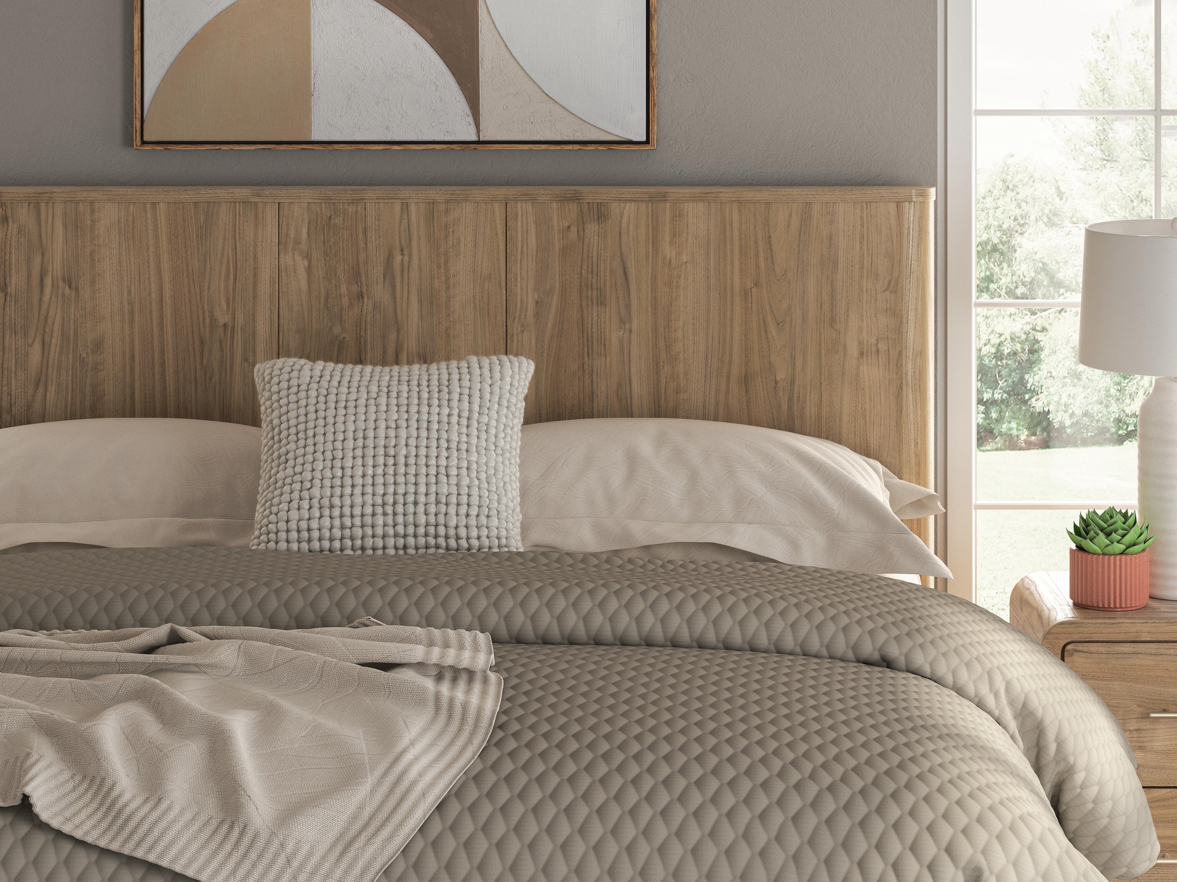 Gramburg Warm Natural Brown King Panel Bed