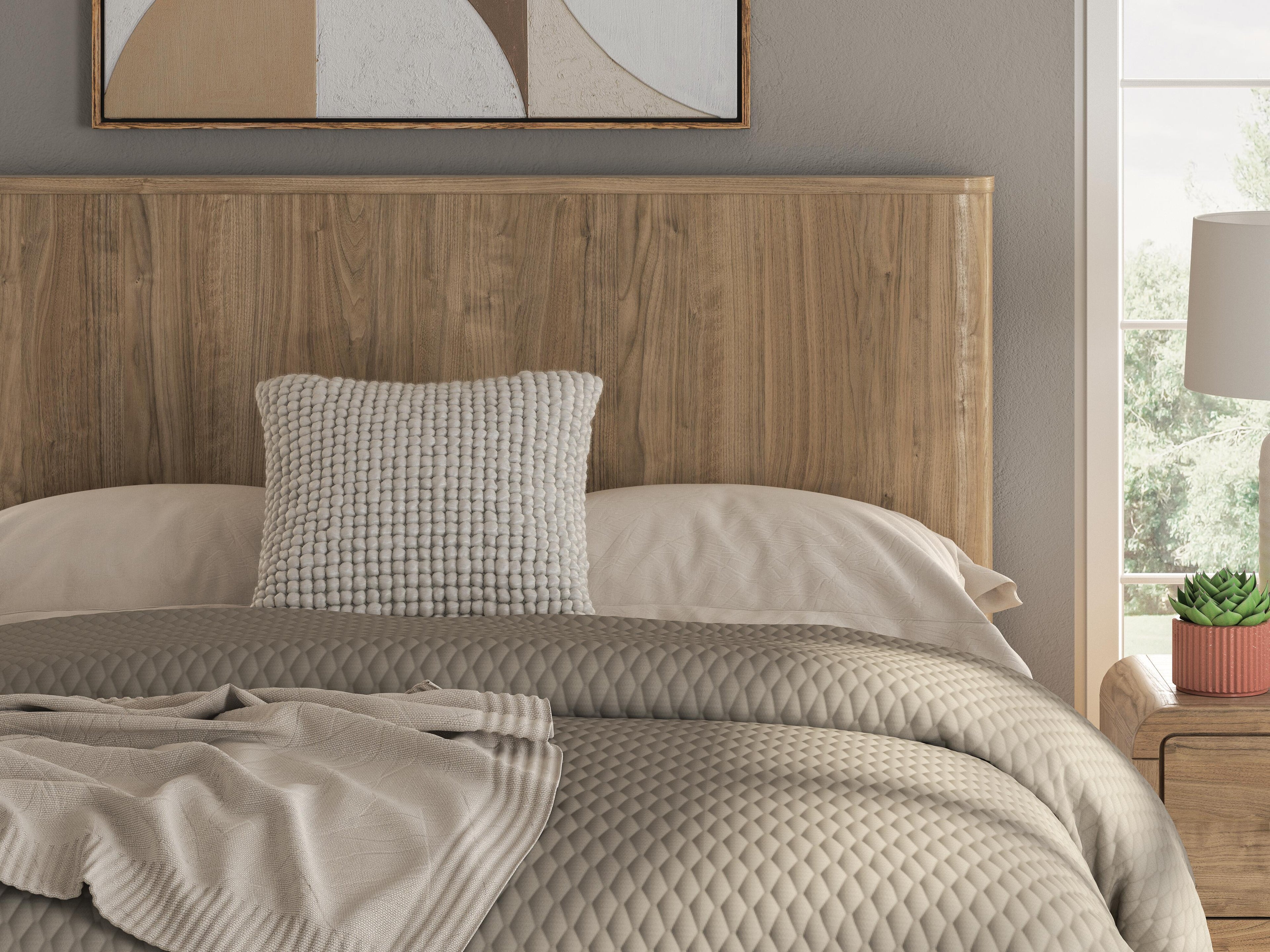 Gramburg Warm Natural Brown Queen Panel Bed