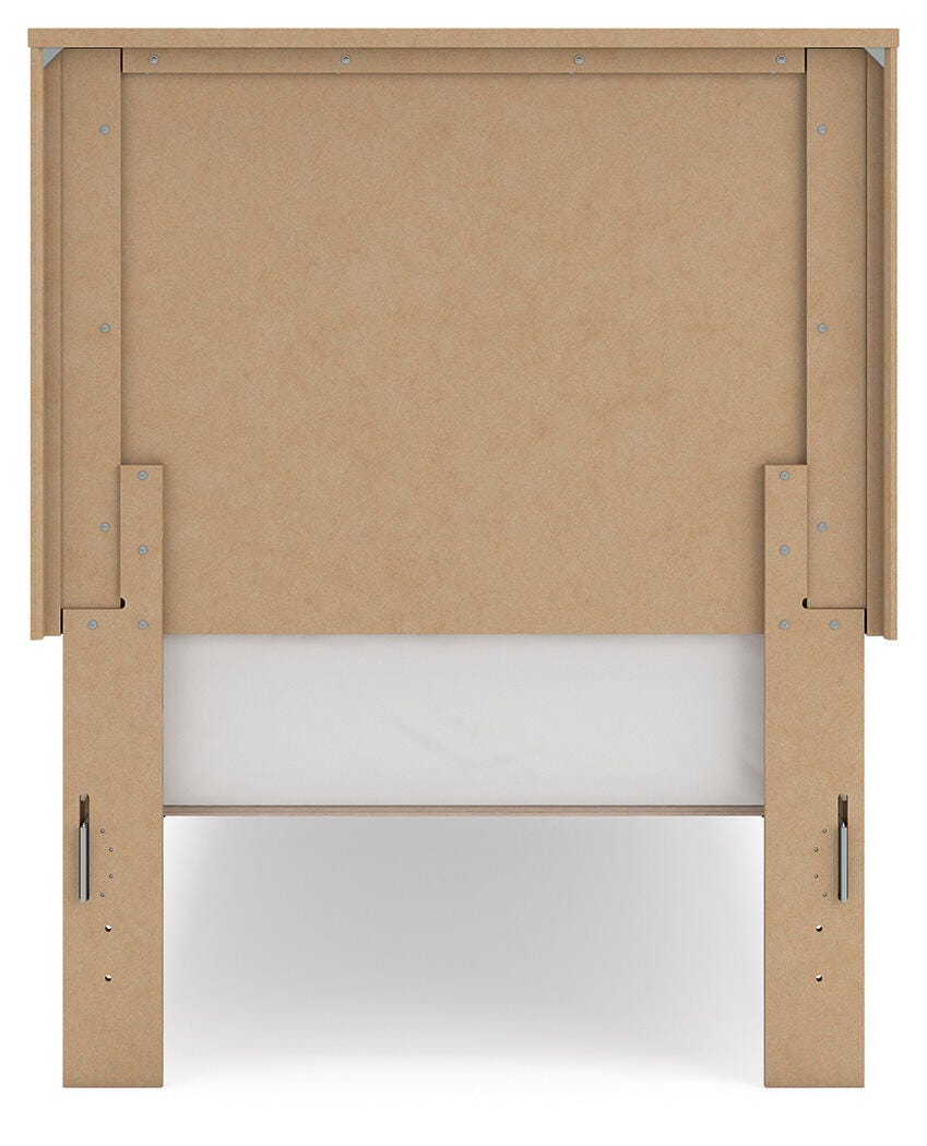 Gramburg Warm Natural Brown Twin Panel Platform Bed