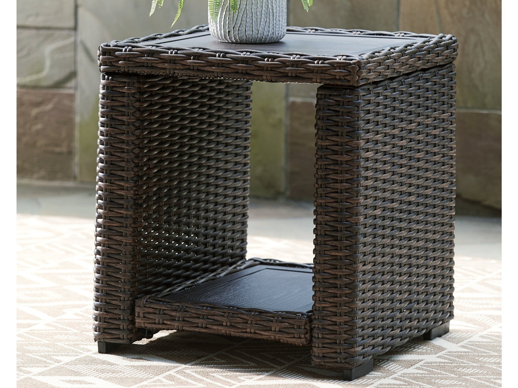 Grasson Lane End Table