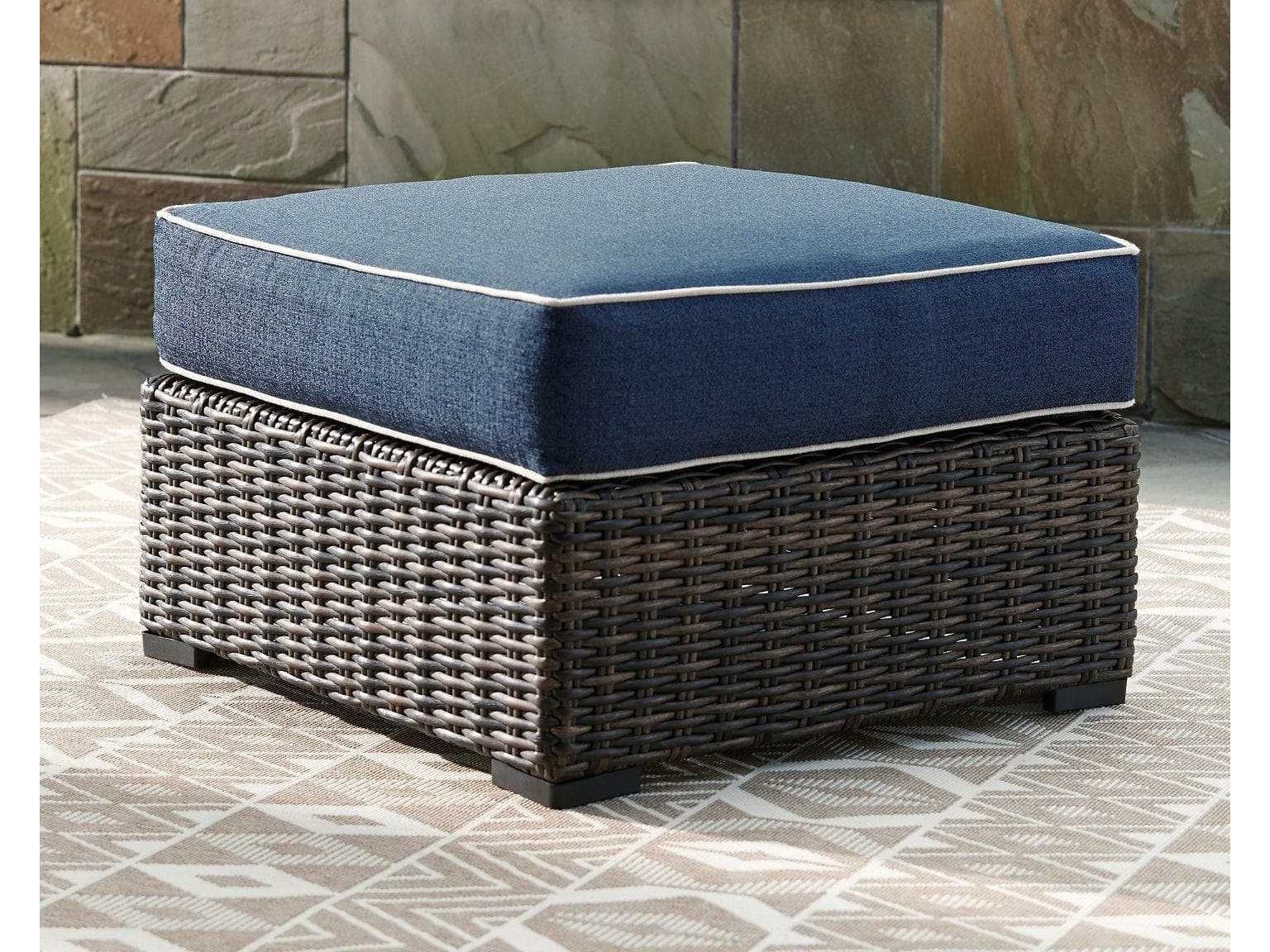 Grasson Lane Outdoor Ottoman w/ Cushion