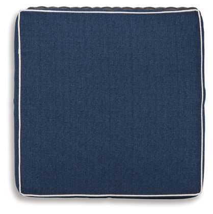 Grasson Lane Outdoor Ottoman w/ Cushion