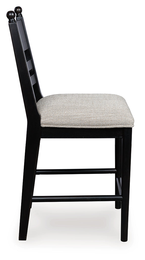 Greddinton Brown/Black Counter Height Dining Table and 4 Barstools