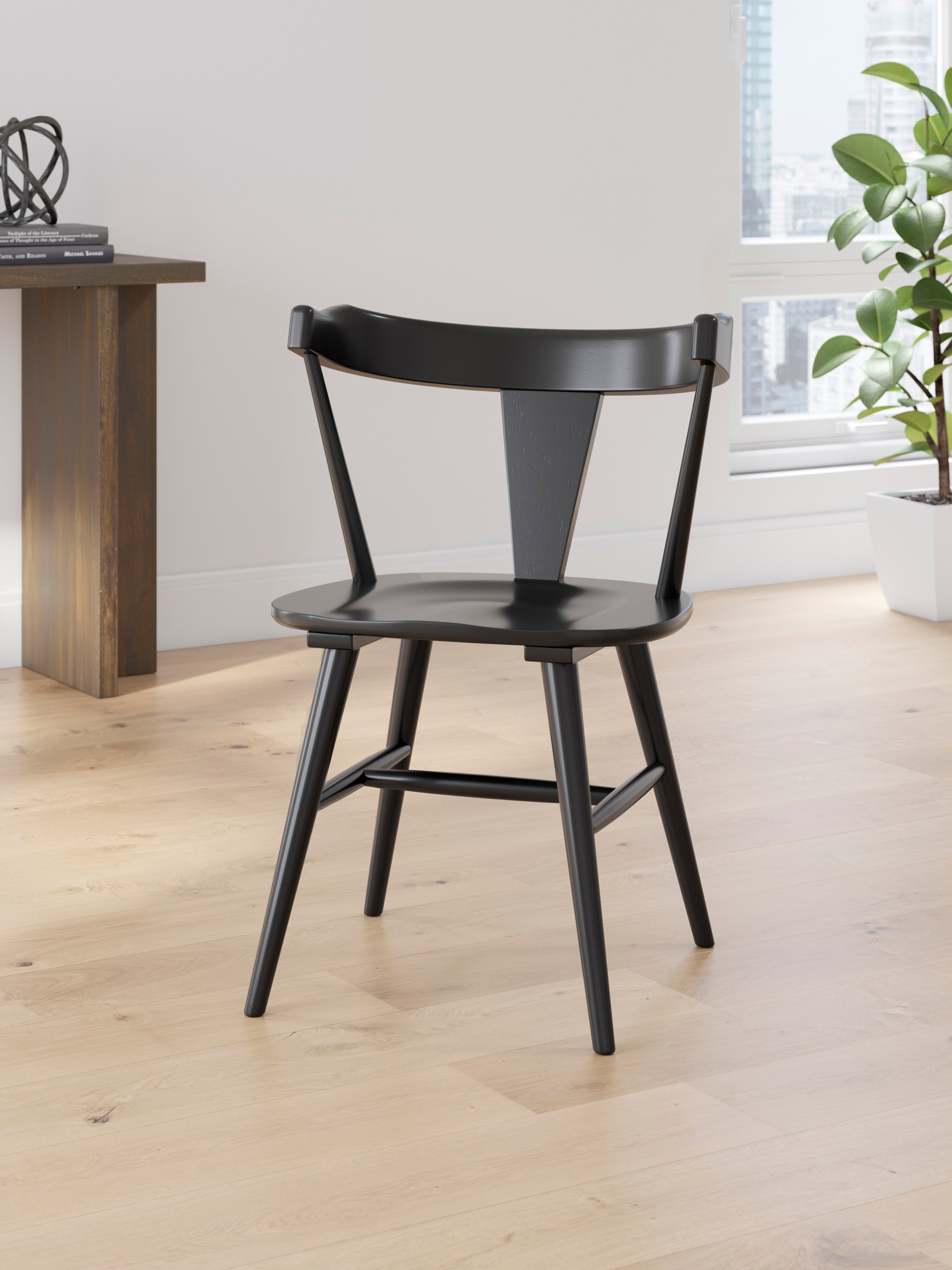 Gretlynn Black Dining Chair (Set of 2)