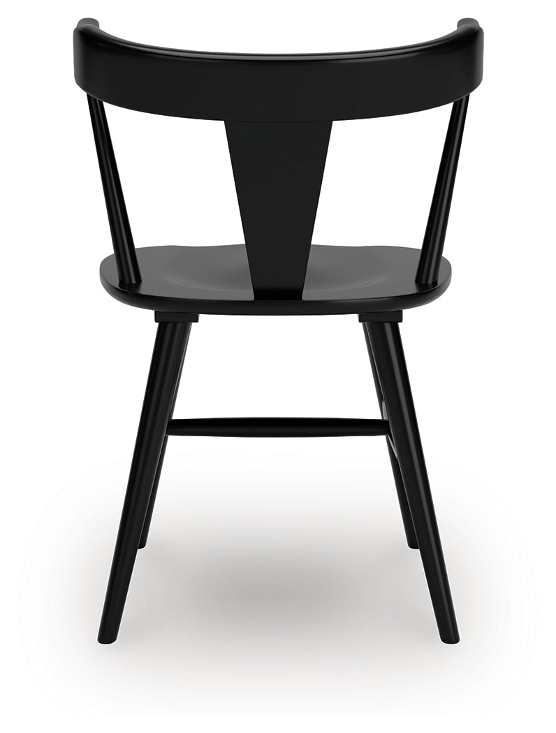 Gretlynn Black Dining Table and 6 Chairs