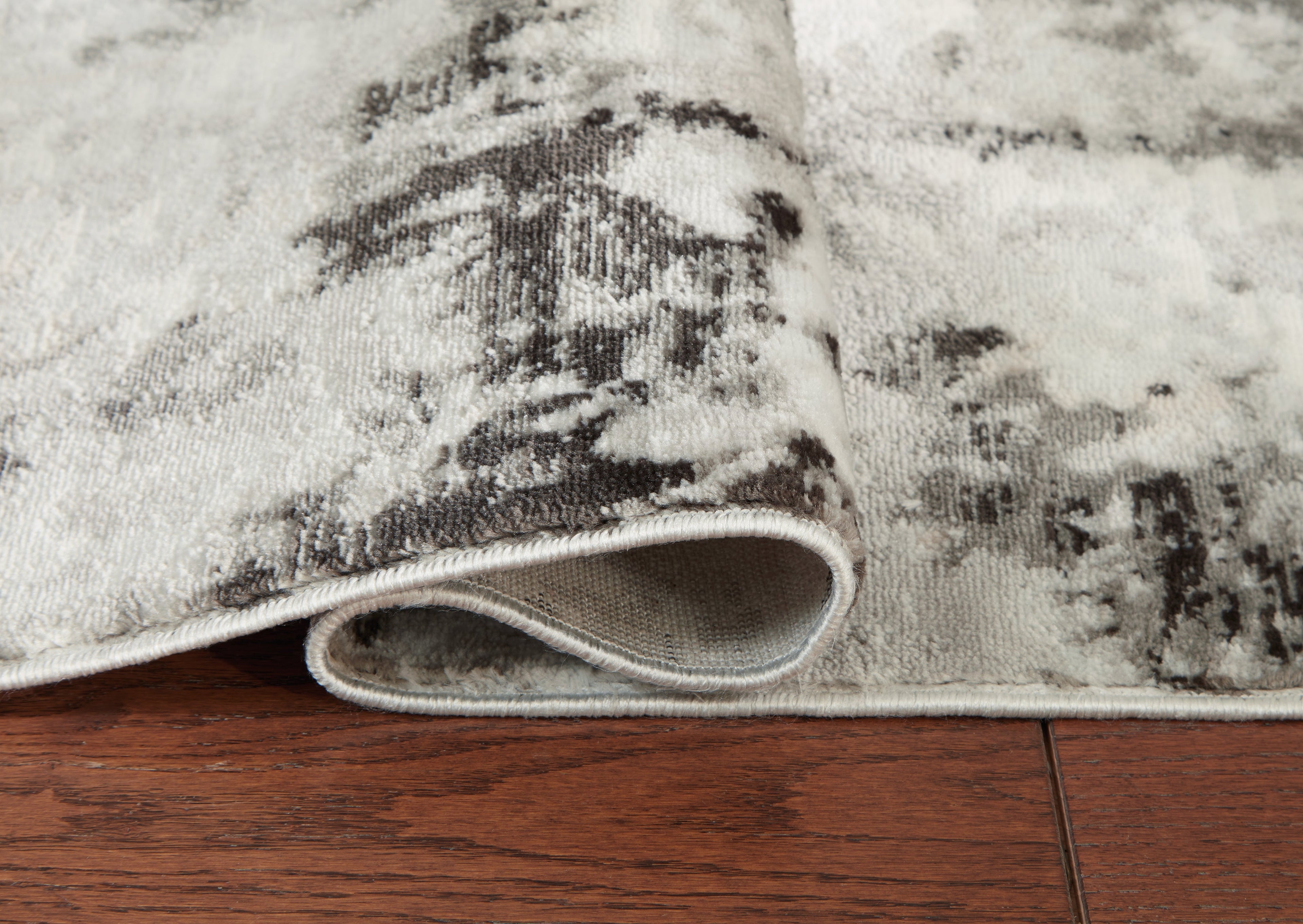 Greyland Multi 5' x 7' Rug