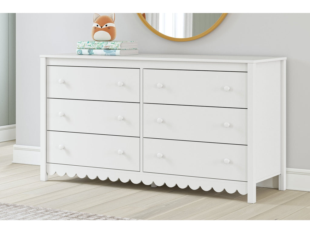 Hallityn White Dresser
