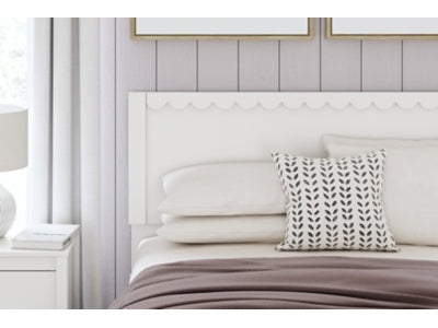 Hallityn White Full Panel Headboard