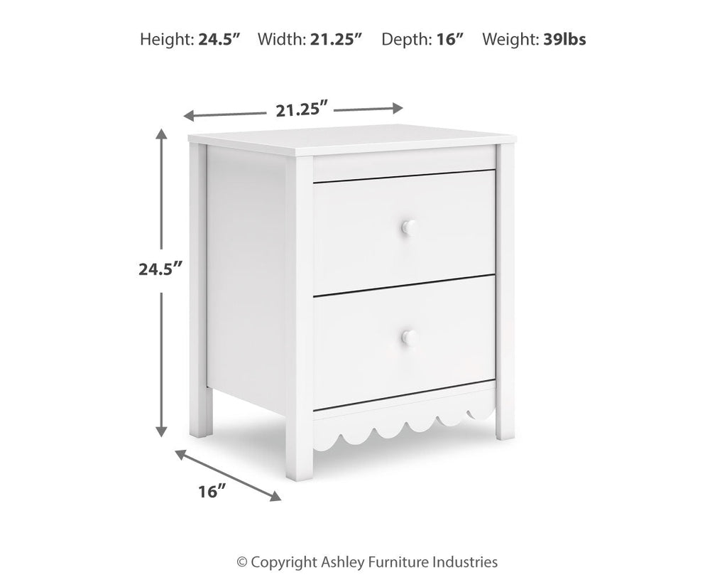 Hallityn White Nightstand
