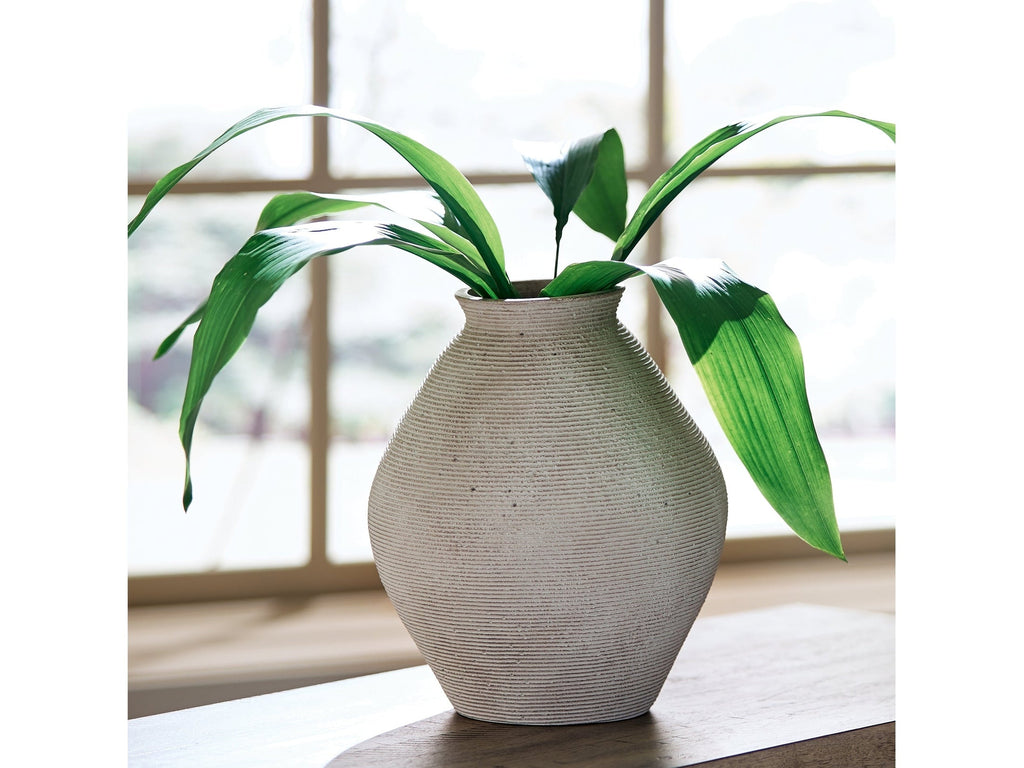 Hannela Antique Tan Vase (12" H)