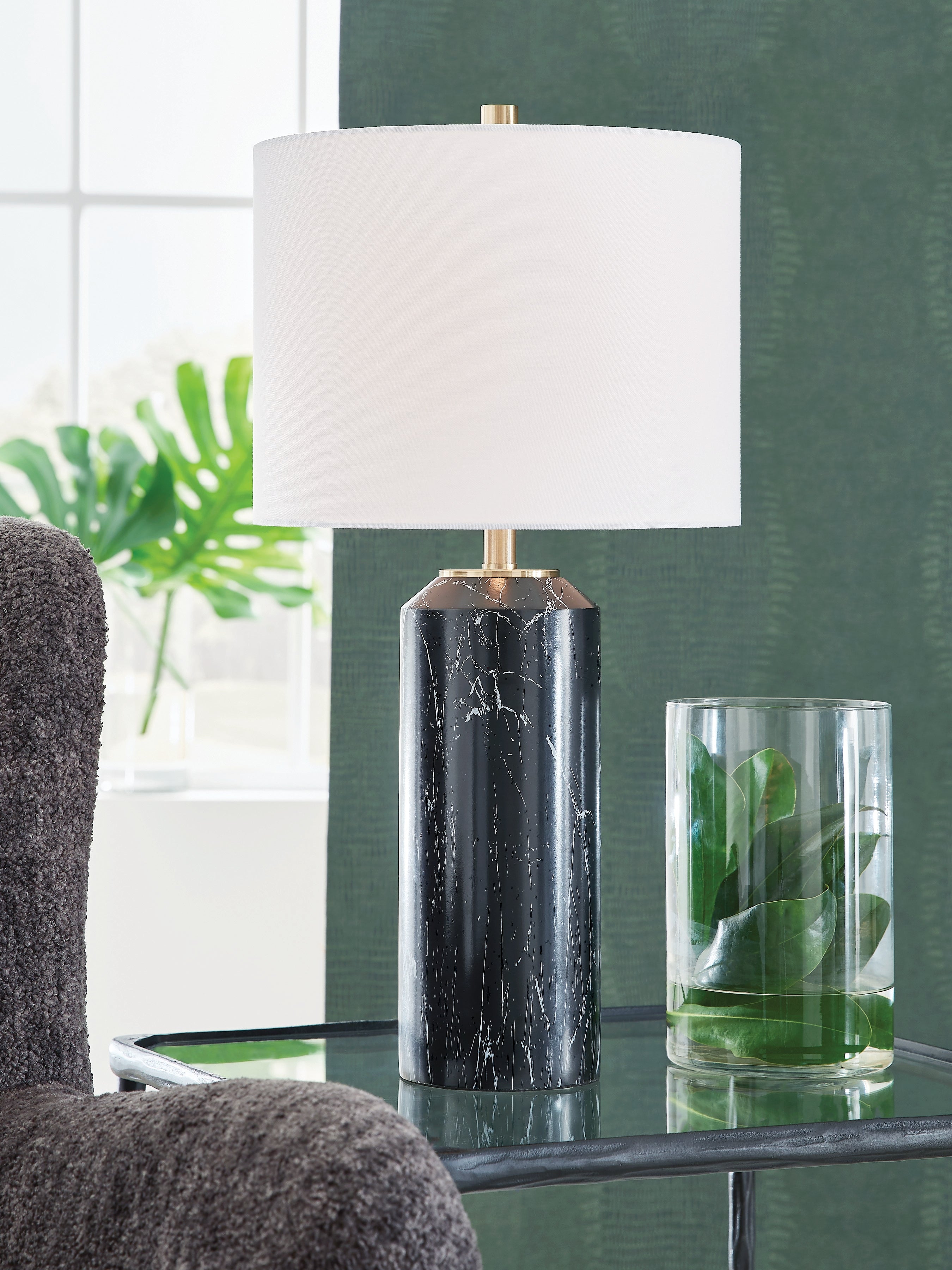 Hanzila Black/Gold Table Lamp