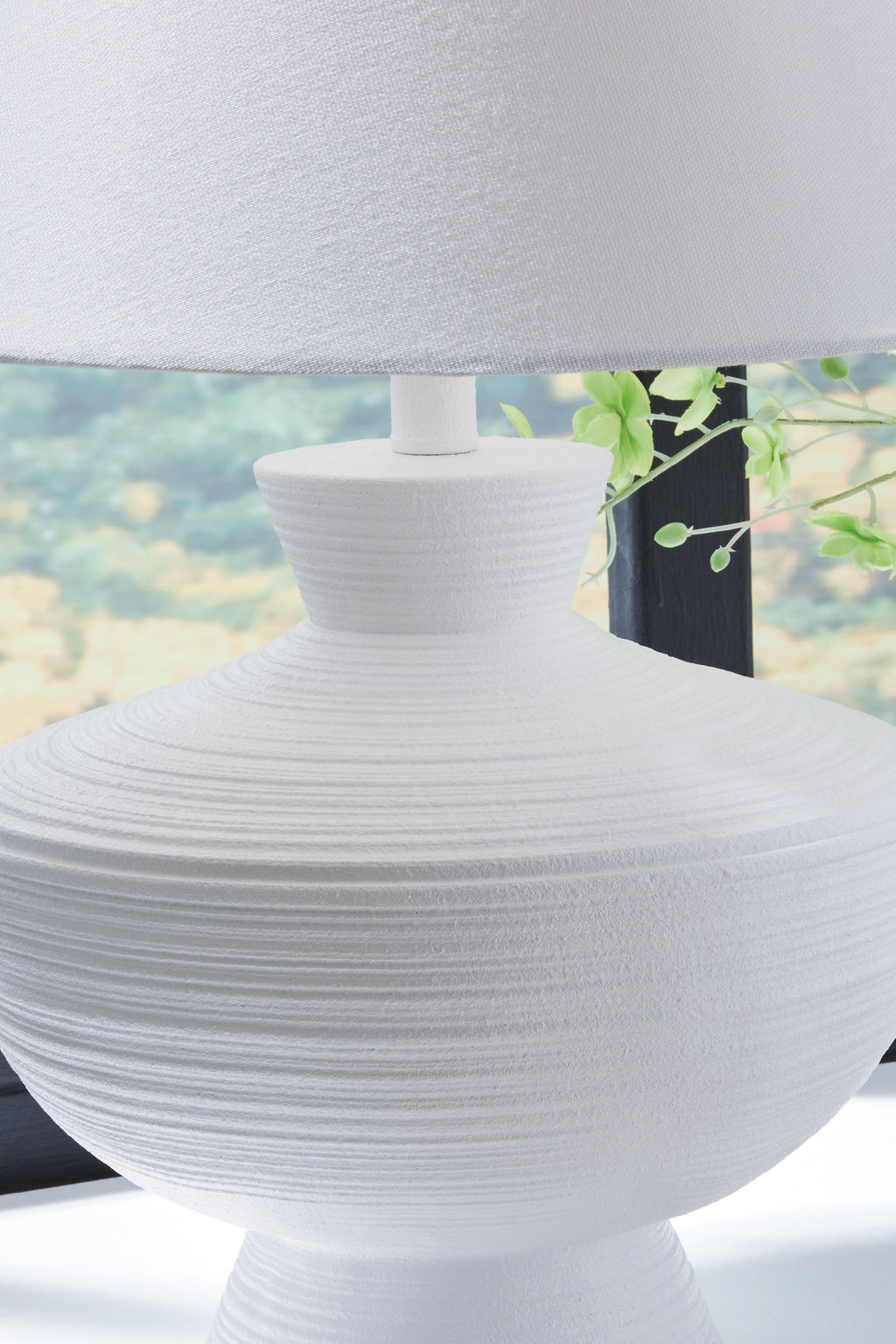 Harelwood White Poly Table Lamp