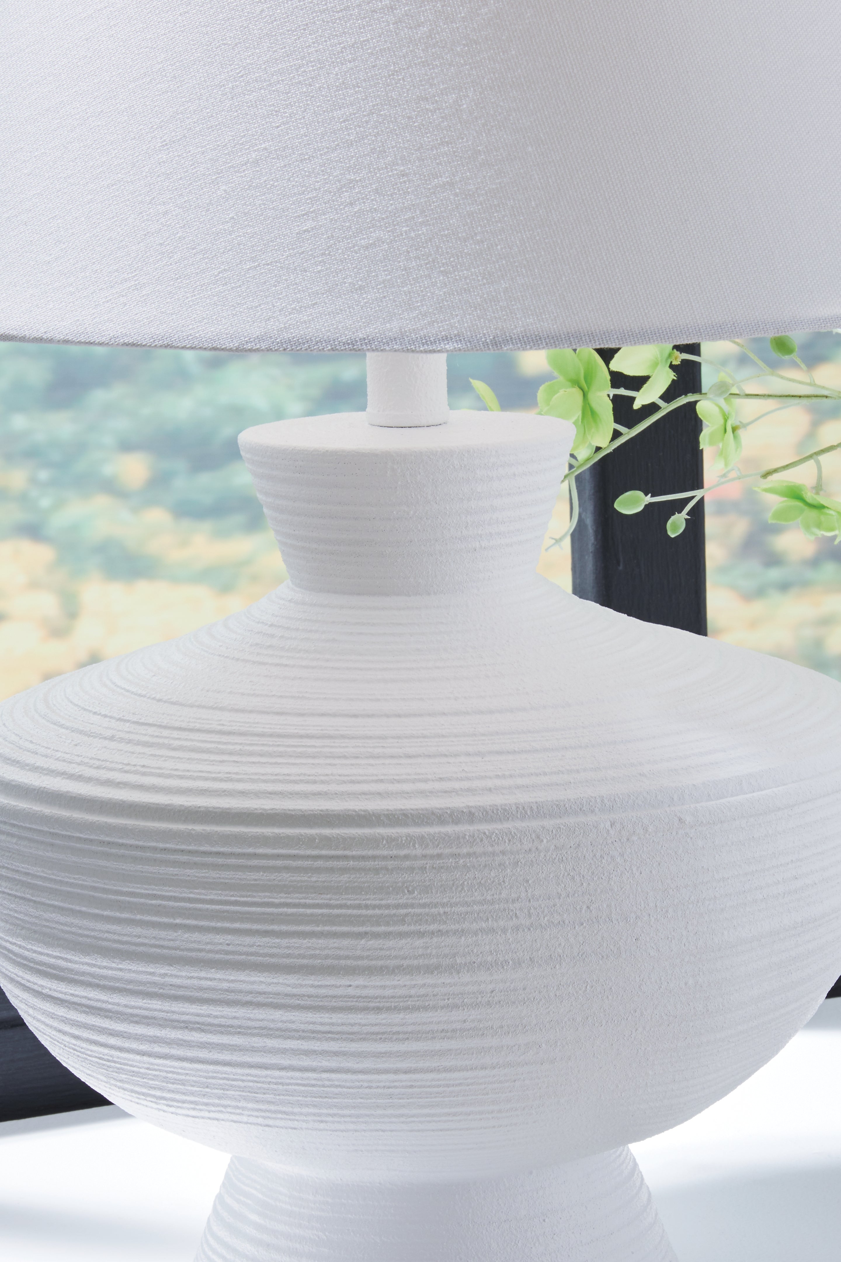 Harelwood White Poly Table Lamp