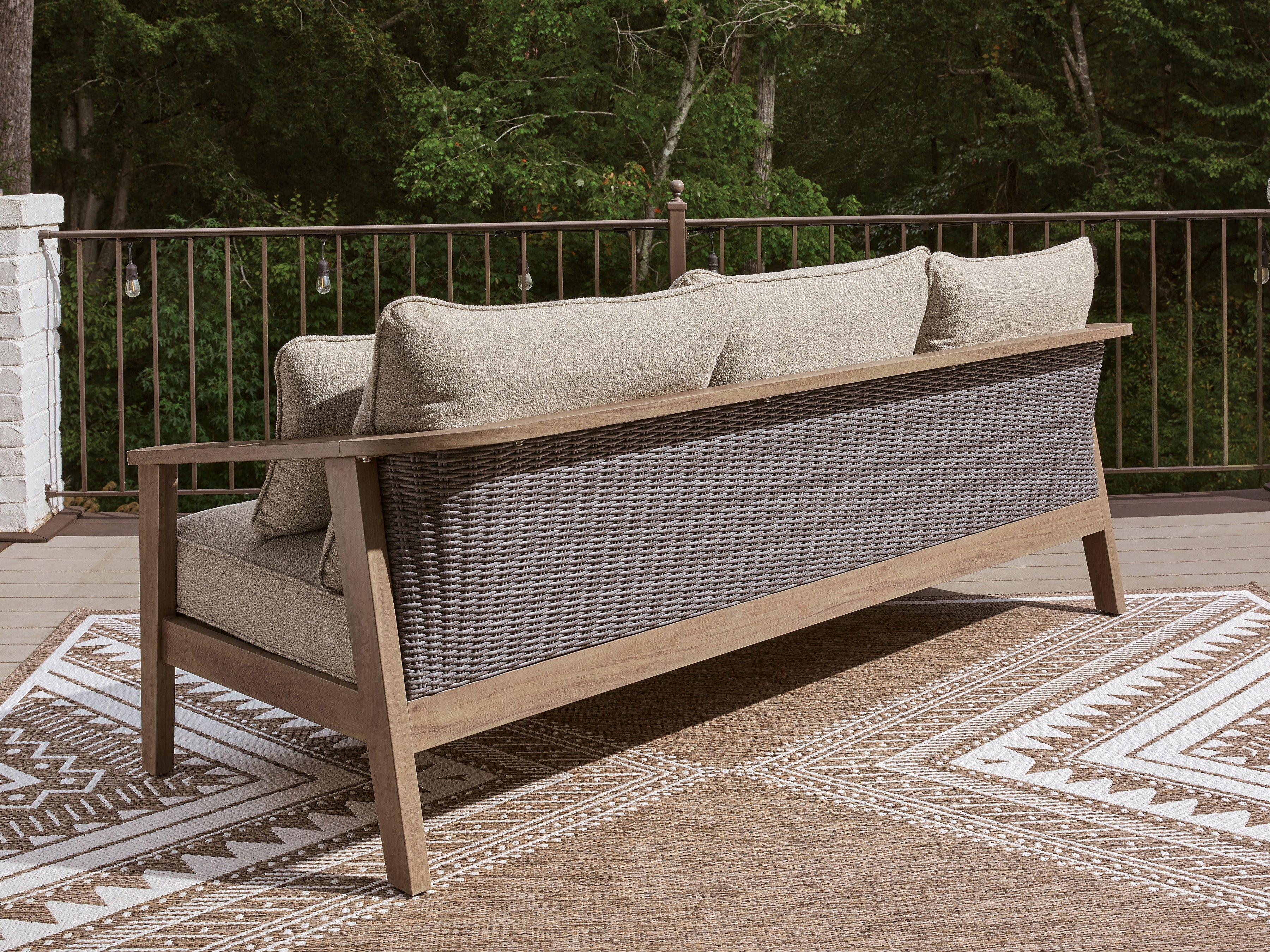 Harmony Headlands Natural/Gray Sofa with Cushion