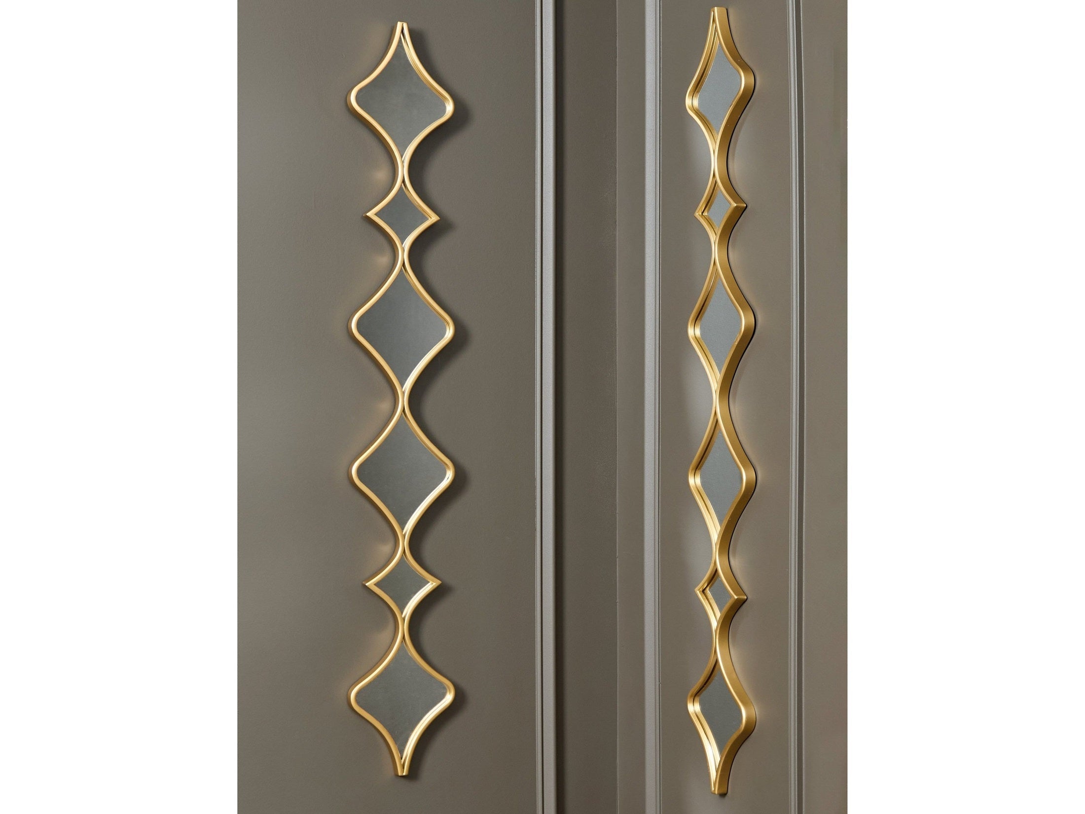 Harriswood Gold Finish Accent Mirror Set (Set of 2)