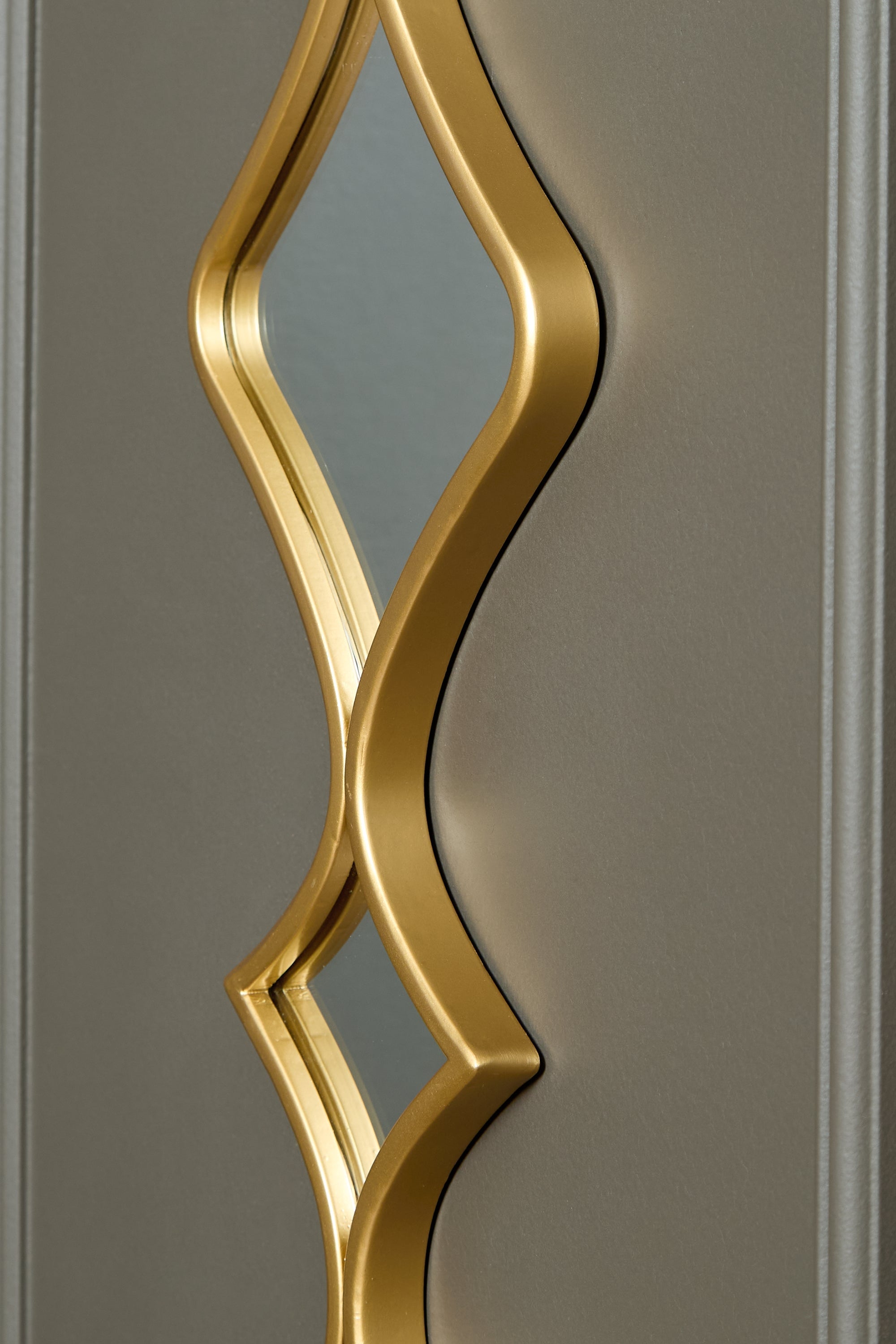Harriswood Gold Finish Accent Mirror Set (Set of 2)