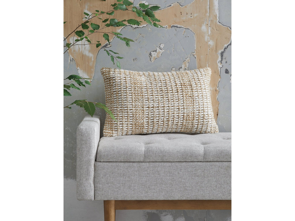 Hathby Tan/White Pillow (Set of 4)