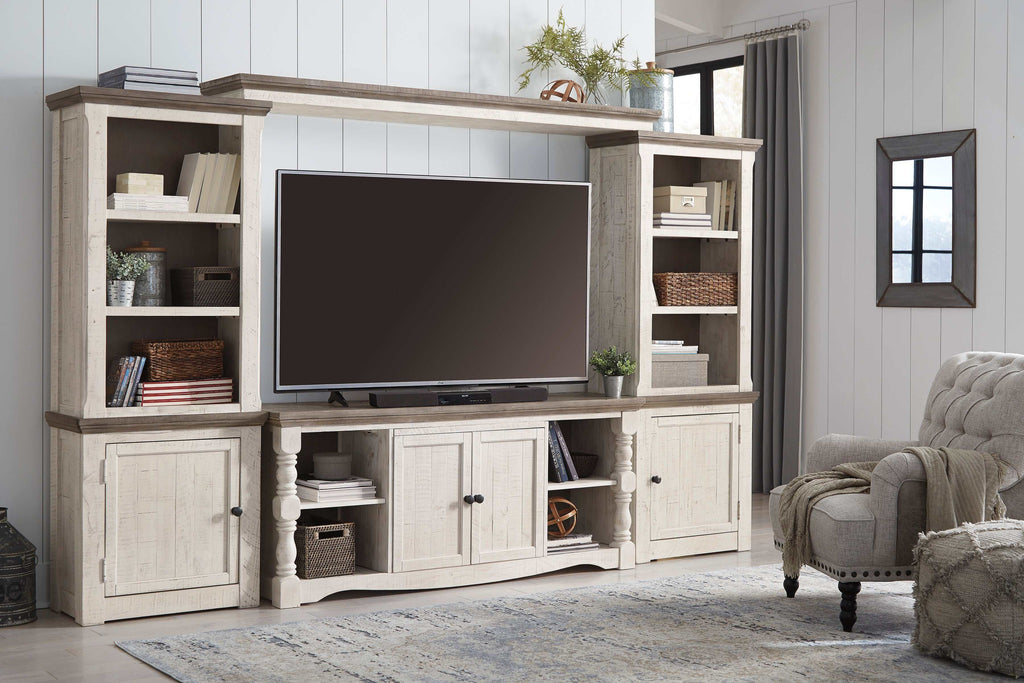 Havalance Weathered Gray & Vintage White Entertainment Center / 4pc