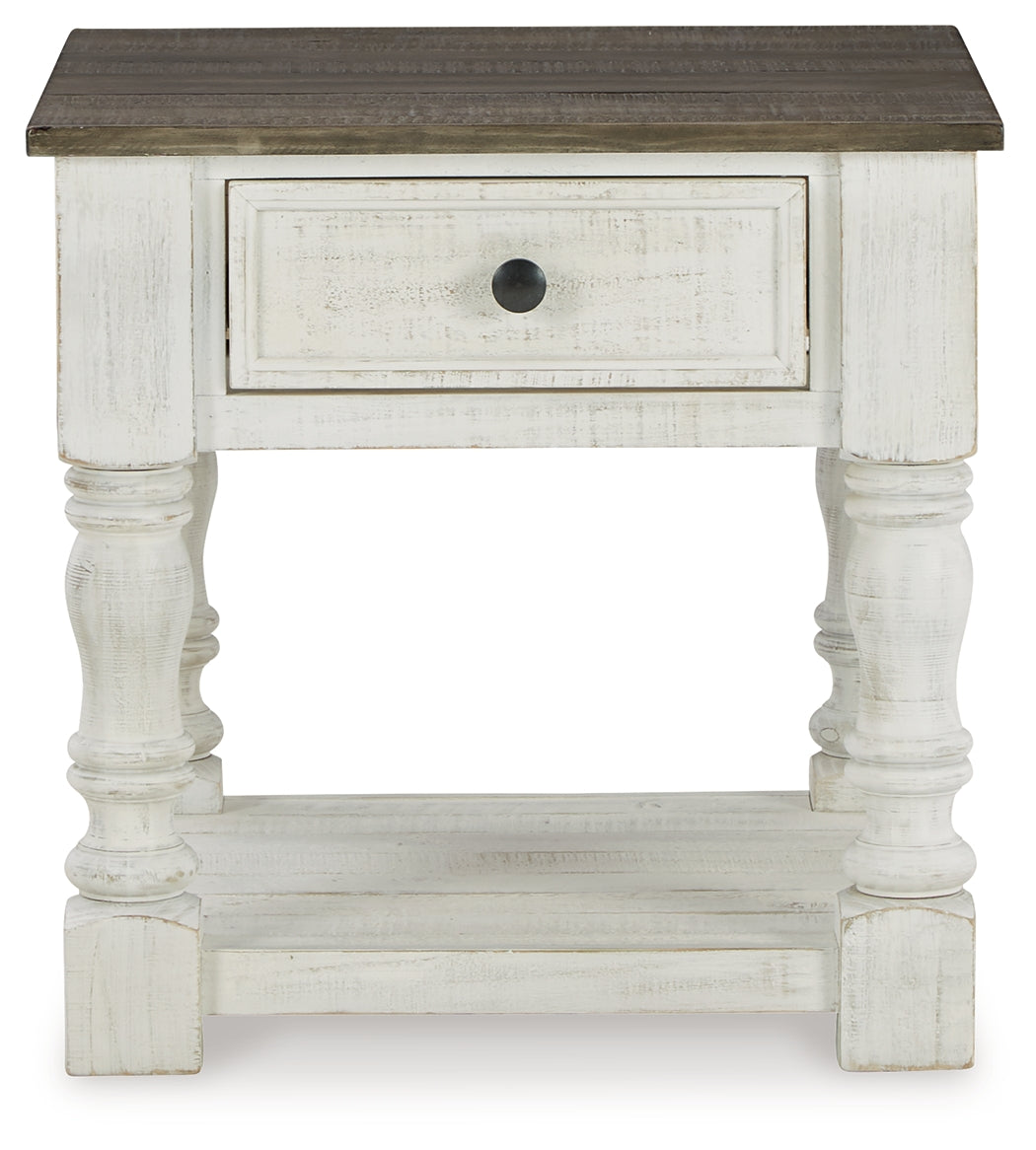 Havalance White/Gray End Table