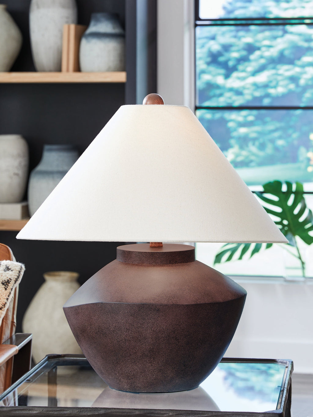 Honsworth Antique Brown Poly Table Lamp (1/CN)